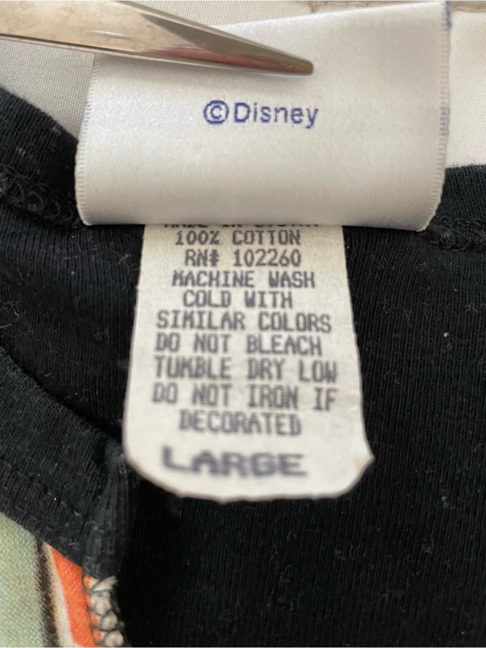 Vintage Mickey Mouse and Minnie Mouse Women’s Disneyland Resorts Tee. - Picture 5 of 6